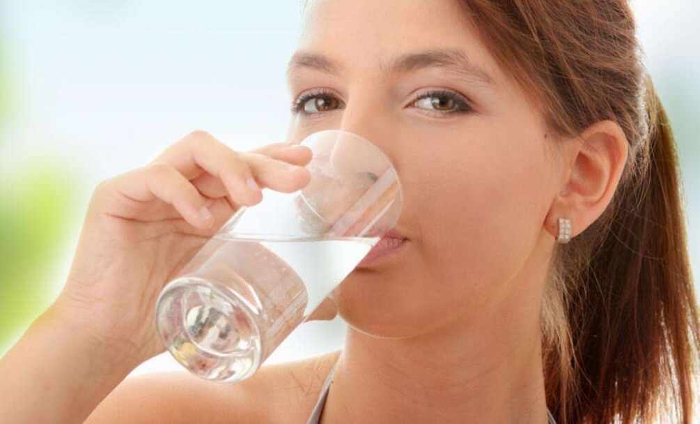 Diaform Plus é lavado con auga sen gas